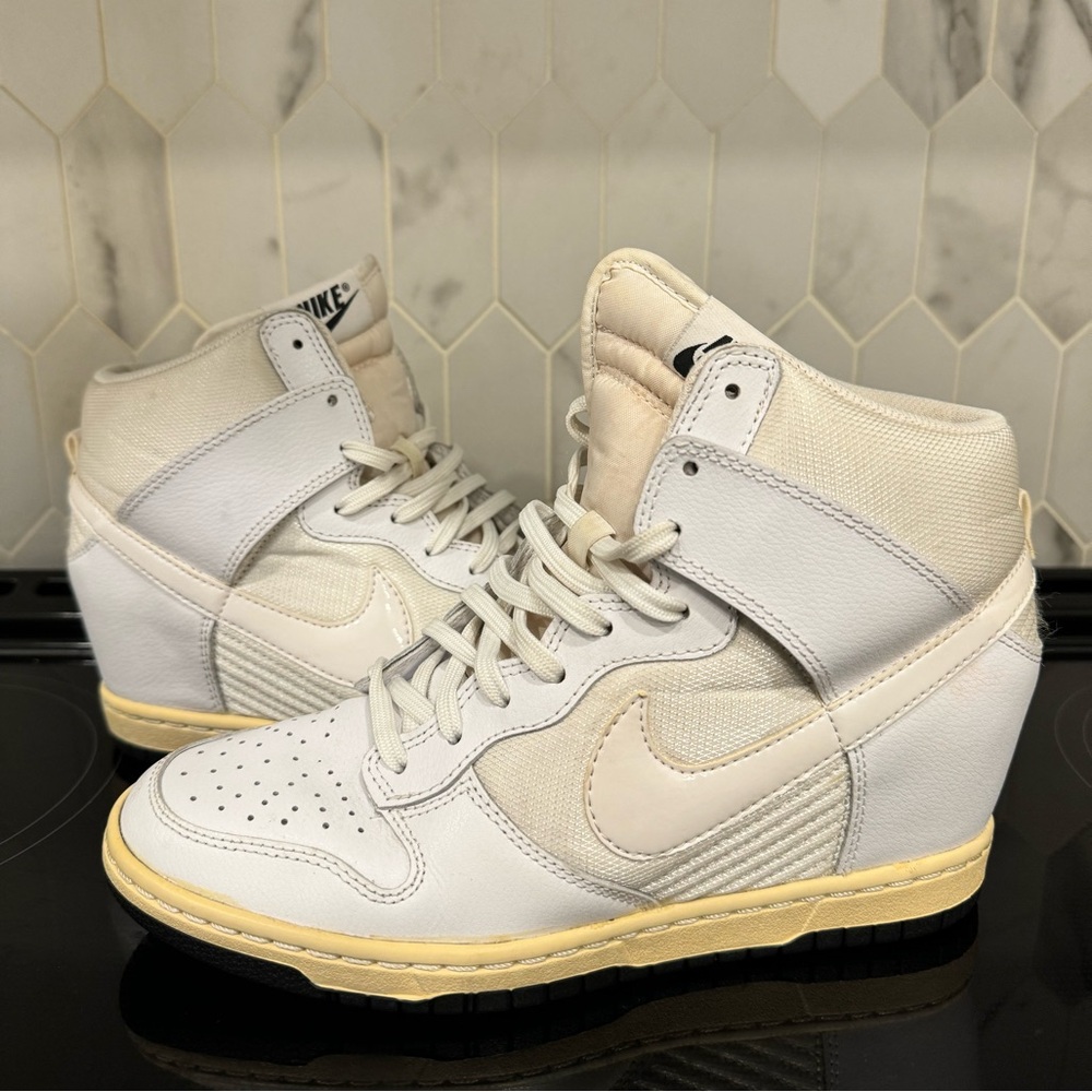 Nike Dunk Sky Hi Hidden Wedge - Womens size 7.5